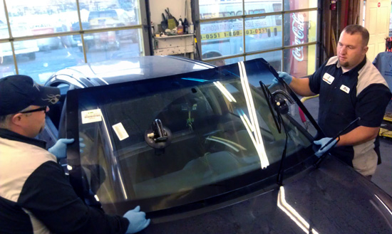 auto windshield replacement